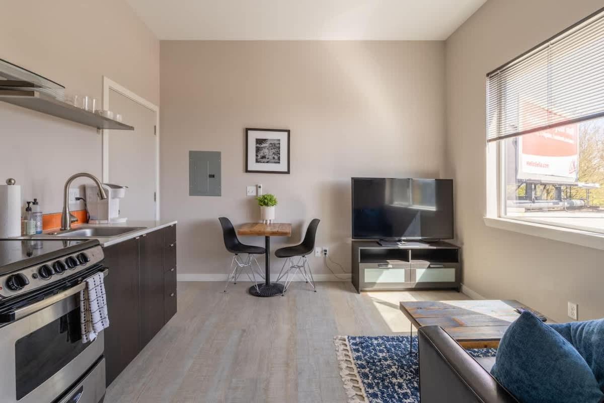 Sunny Studio Apartment - Food Carts, Coffee & Bars Portland Zewnętrze zdjęcie